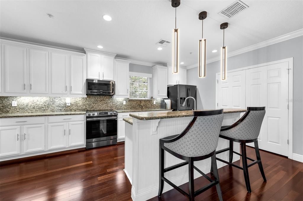 For Sale: $748,500 (3 beds, 2 baths, 1740 Square Feet)