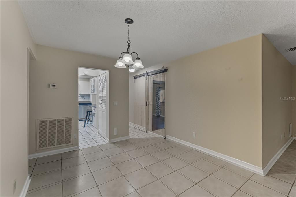 待售: $164,900 (3 贝兹, 2 浴室, 1617 平方英尺)