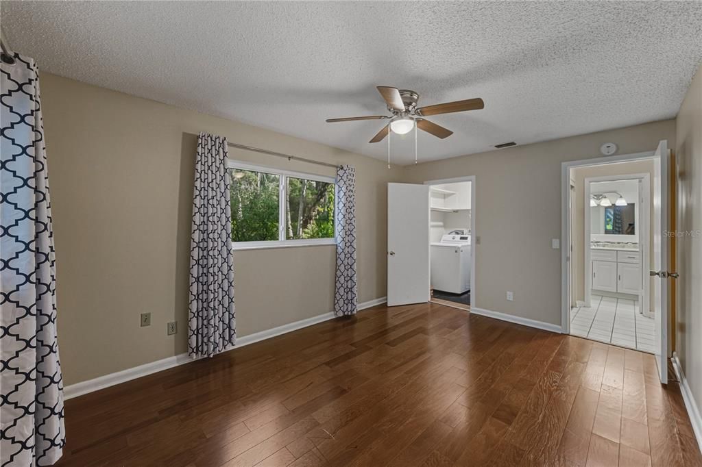 待售: $164,900 (3 贝兹, 2 浴室, 1617 平方英尺)