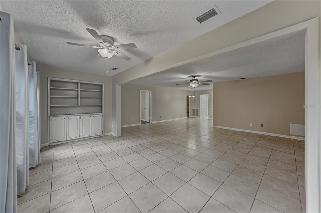 待售: $164,900 (3 贝兹, 2 浴室, 1617 平方英尺)