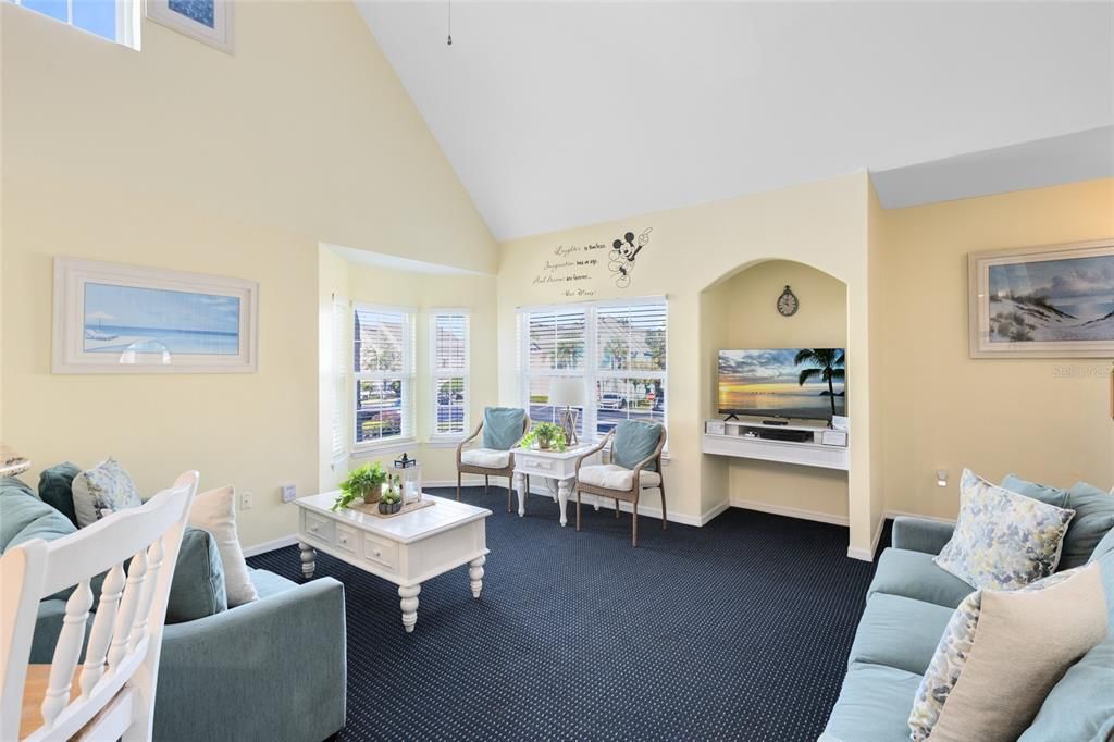 For Sale: $217,500 (1 beds, 1 baths, 1175 Square Feet)