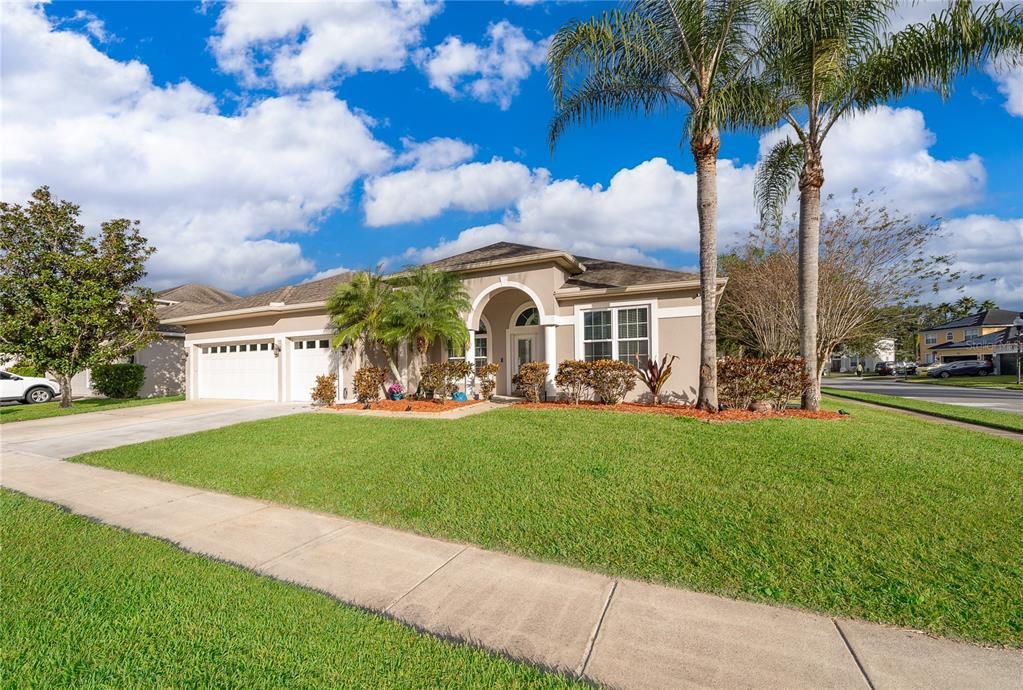 En Venta: $590,000 (4 camas, 3 baños, 2494 Pies cuadrados)