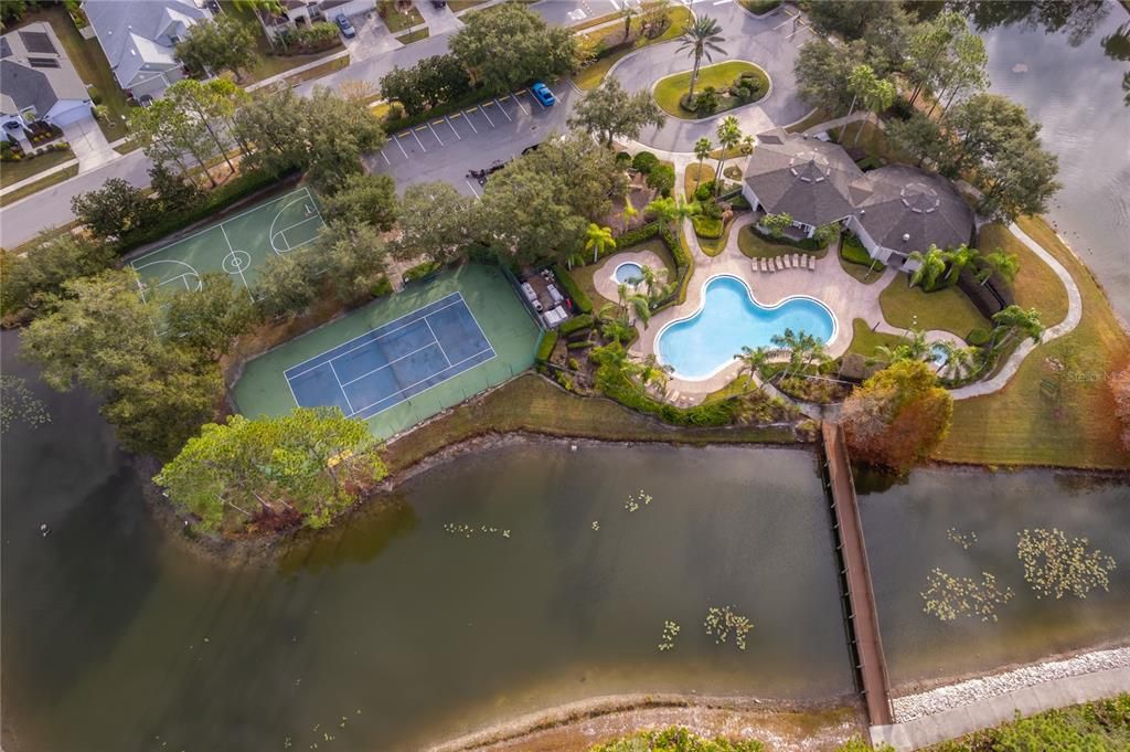 En Venta: $590,000 (4 camas, 3 baños, 2494 Pies cuadrados)