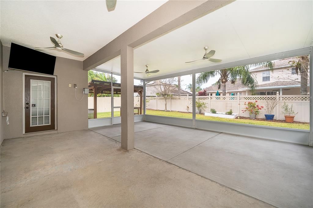 En Venta: $590,000 (4 camas, 3 baños, 2494 Pies cuadrados)