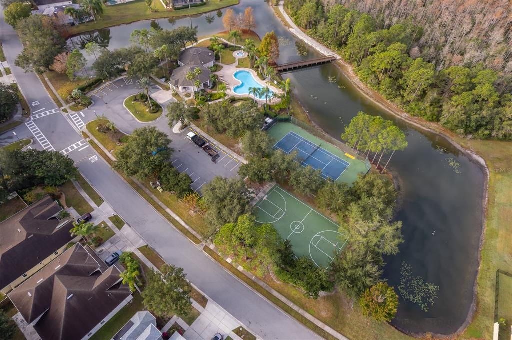 En Venta: $590,000 (4 camas, 3 baños, 2494 Pies cuadrados)