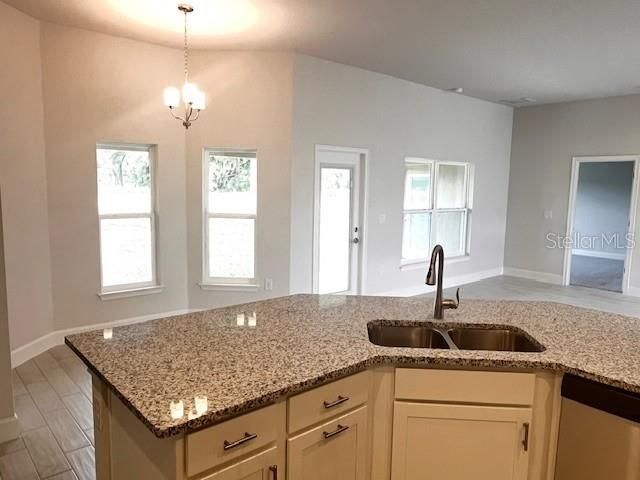 For Sale: $557,750 (4 beds, 3 baths, 2265 Square Feet)