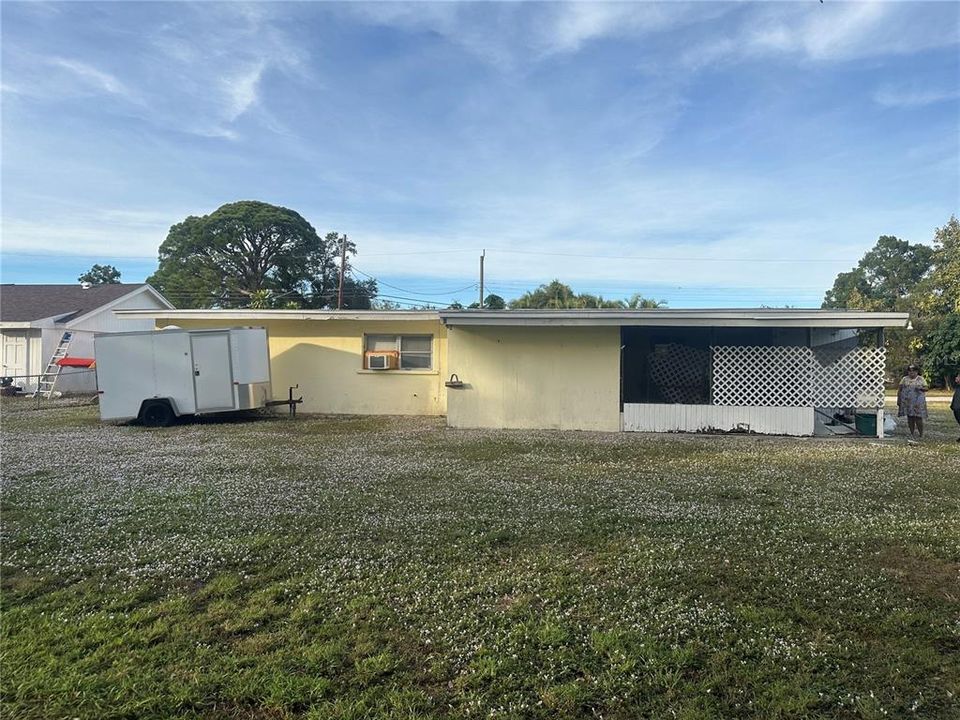 На продажу: $190,000 (2 спален, 2 ванн, 1270 Квадратных фут)