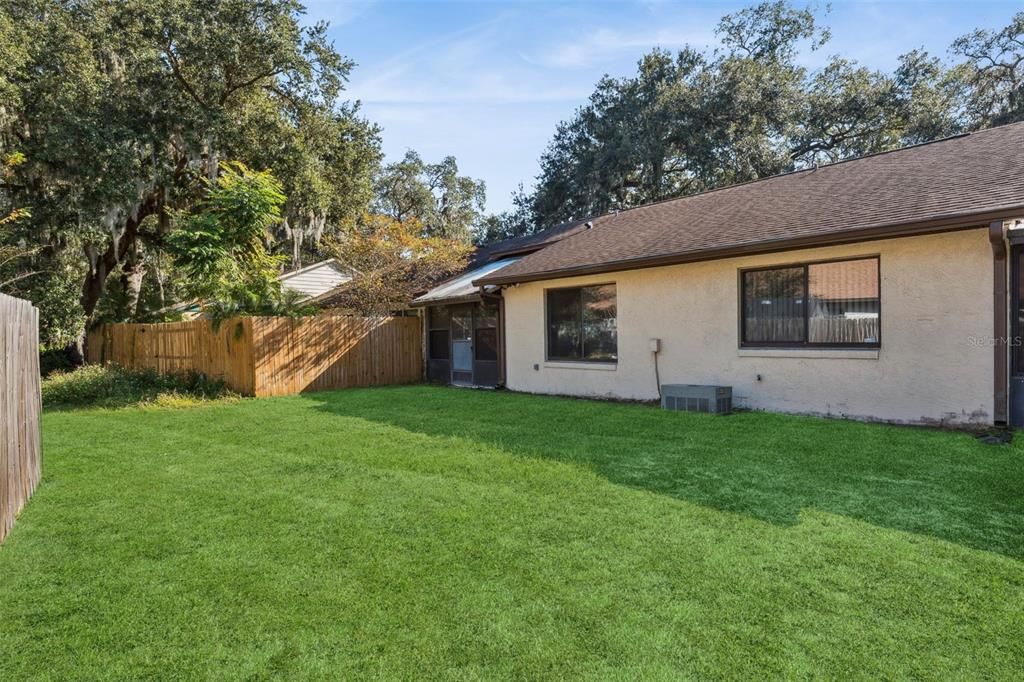 待售: $242,000 (2 贝兹, 2 浴室, 1020 平方英尺)