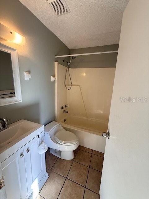 En Renta: $1,595 (2 camas, 2 baños, 1009 Pies cuadrados)