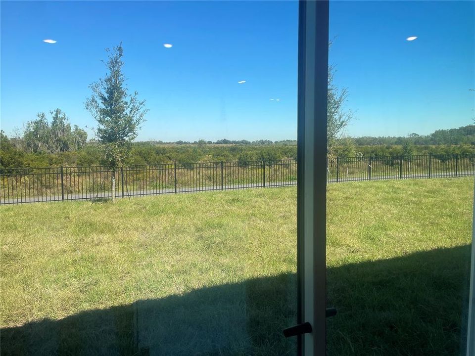 For Rent: $2,200 (3 beds, 2 baths, 1487 Square Feet)