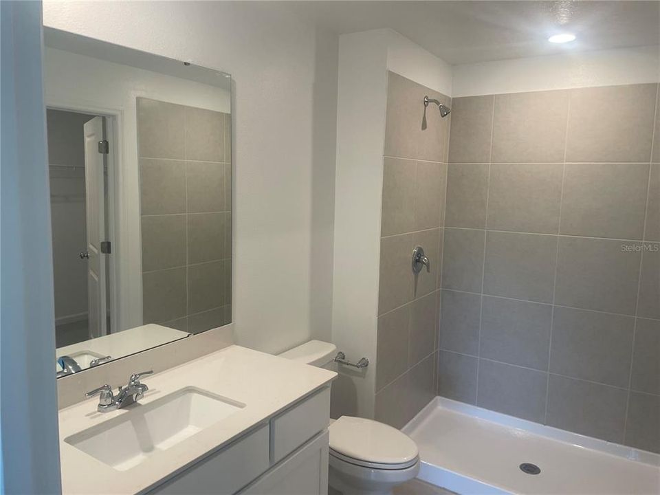 For Rent: $2,200 (3 beds, 2 baths, 1487 Square Feet)