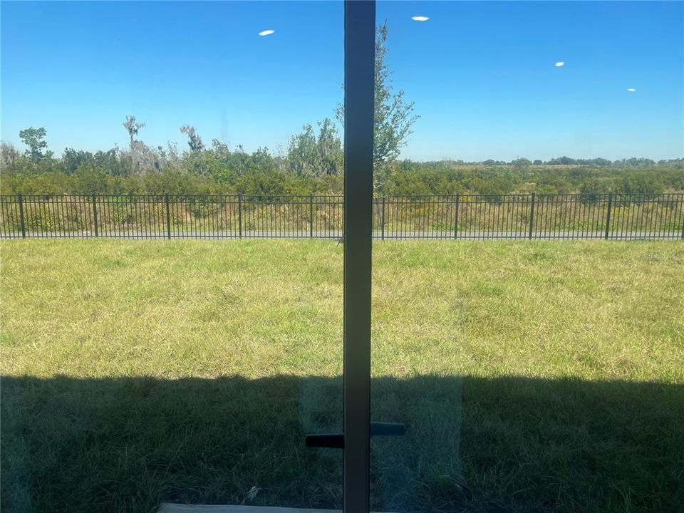 For Rent: $2,200 (3 beds, 2 baths, 1487 Square Feet)