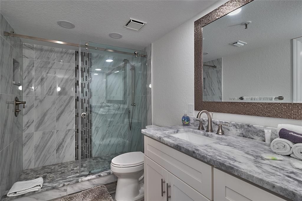 待售: $799,000 (3 贝兹, 2 浴室, 1400 平方英尺)