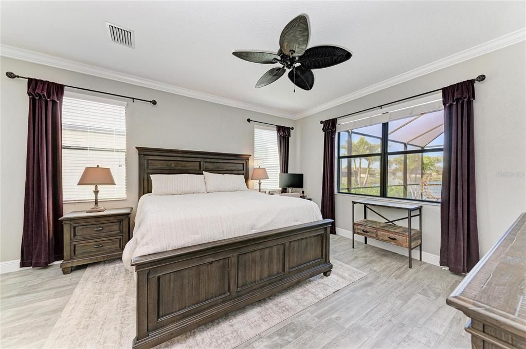 For Sale: $825,000 (5 beds, 4 baths, 3118 Square Feet)