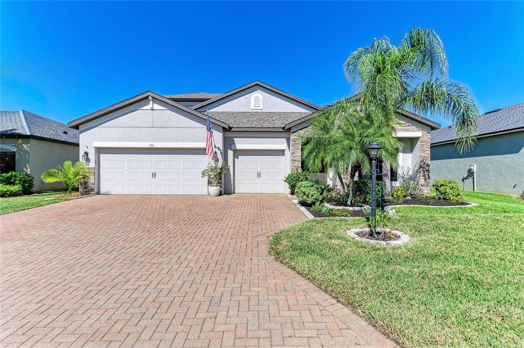 For Sale: $825,000 (5 beds, 4 baths, 3118 Square Feet)