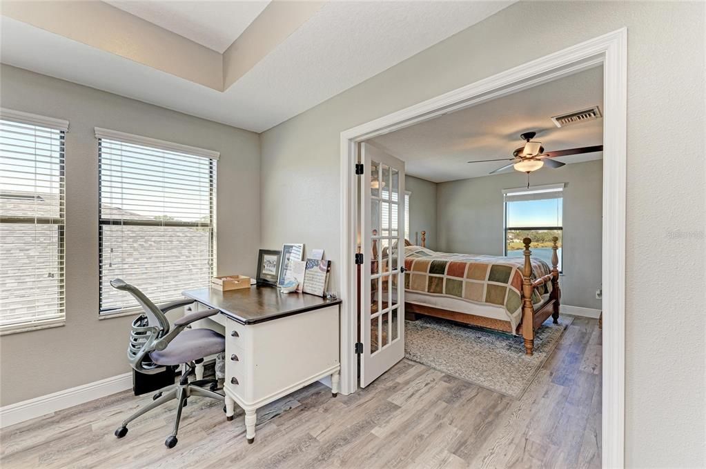 For Sale: $825,000 (5 beds, 4 baths, 3118 Square Feet)