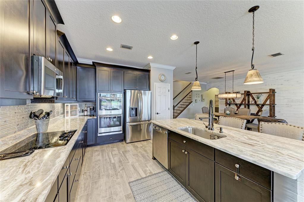 For Sale: $825,000 (5 beds, 4 baths, 3118 Square Feet)