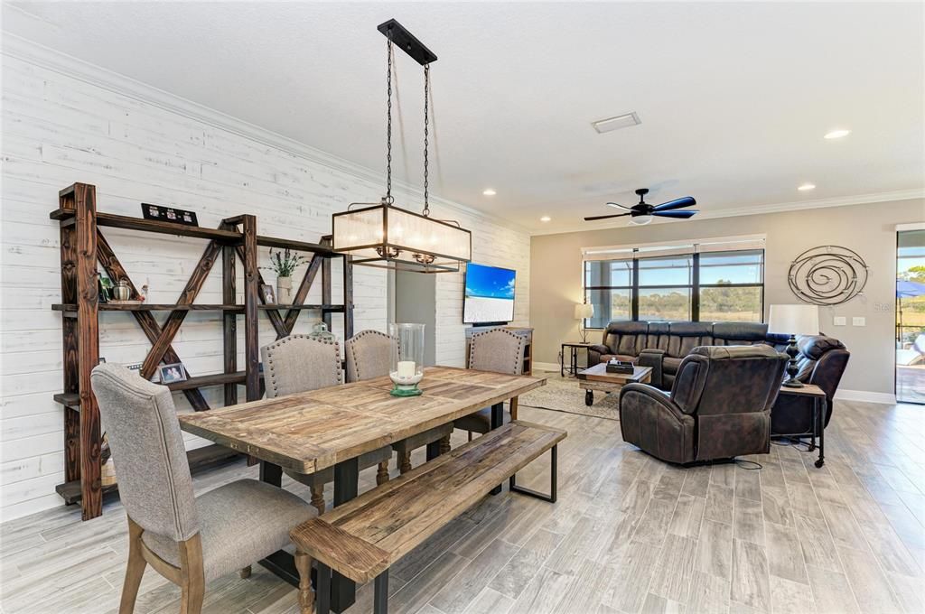 For Sale: $825,000 (5 beds, 4 baths, 3118 Square Feet)