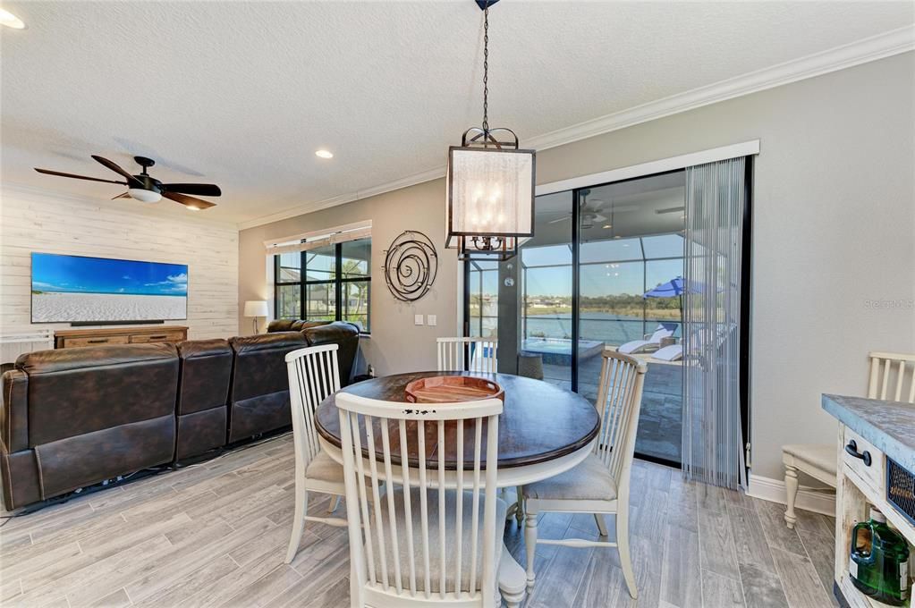 For Sale: $825,000 (5 beds, 4 baths, 3118 Square Feet)