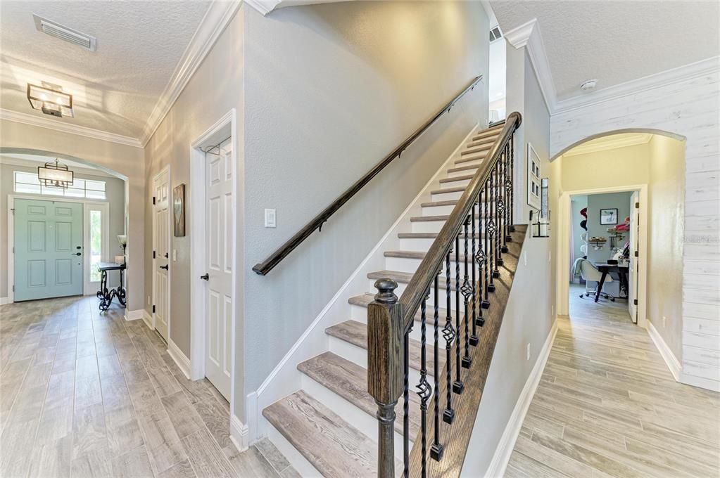 For Sale: $825,000 (5 beds, 4 baths, 3118 Square Feet)