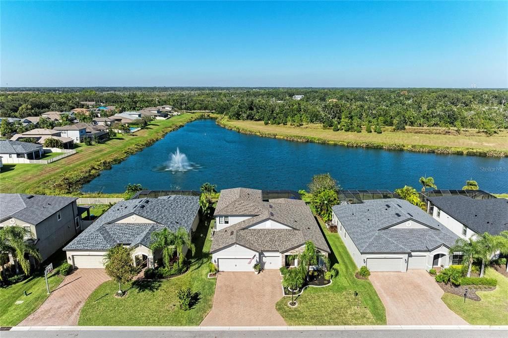 For Sale: $825,000 (5 beds, 4 baths, 3118 Square Feet)