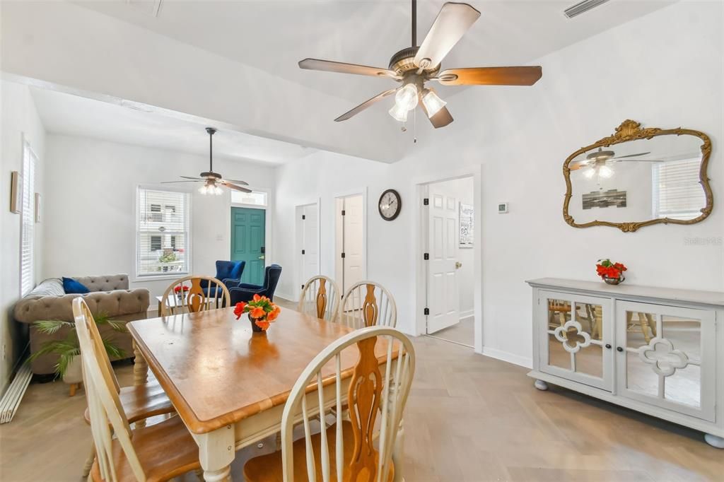 En Renta: $3,000 (3 camas, 2 baños, 988 Pies cuadrados)