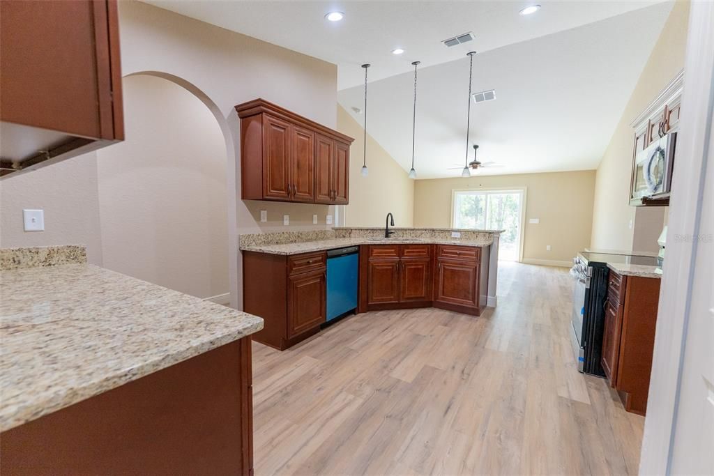 For Sale: $299,900 (3 beds, 2 baths, 1936 Square Feet)