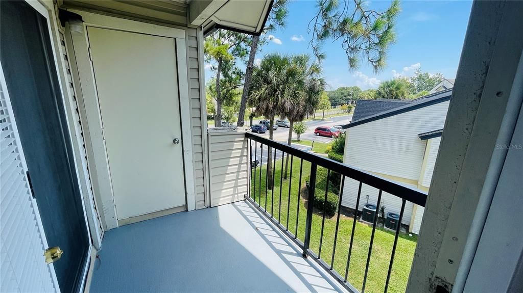 待售: $139,000 (2 贝兹, 2 浴室, 864 平方英尺)