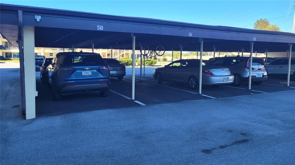 For Sale: $250,000 (2 beds, 2 baths, 970 Square Feet)