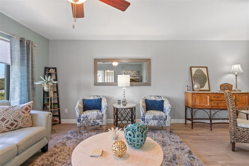 Activo con contrato: $145,000 (2 camas, 2 baños, 992 Pies cuadrados)