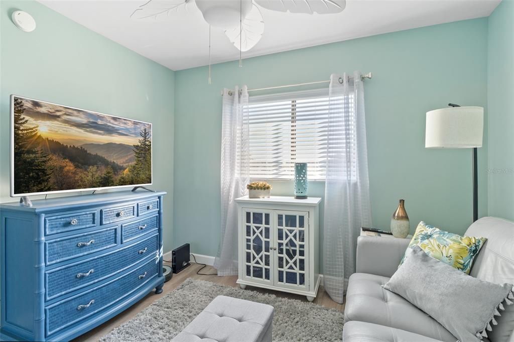 Activo con contrato: $145,000 (2 camas, 2 baños, 992 Pies cuadrados)