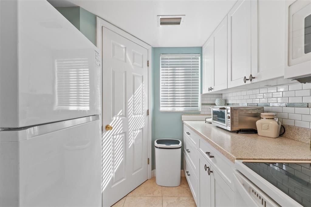 Activo con contrato: $145,000 (2 camas, 2 baños, 992 Pies cuadrados)