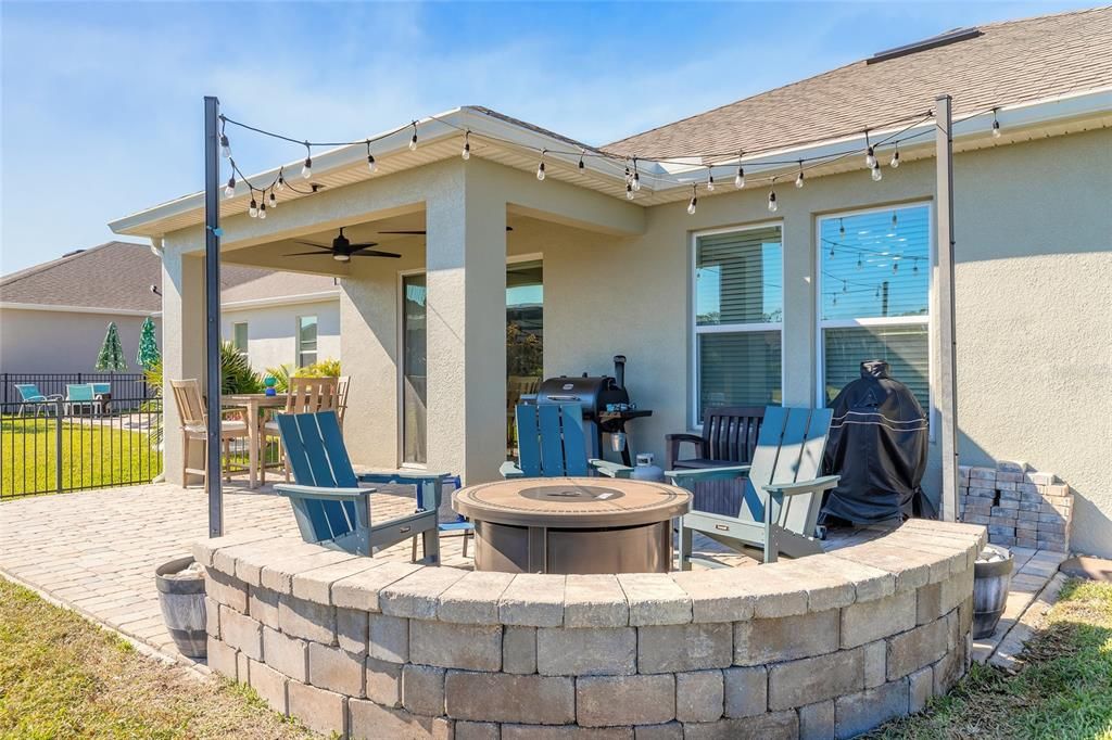 En Venta: $549,000 (4 camas, 3 baños, 2288 Pies cuadrados)