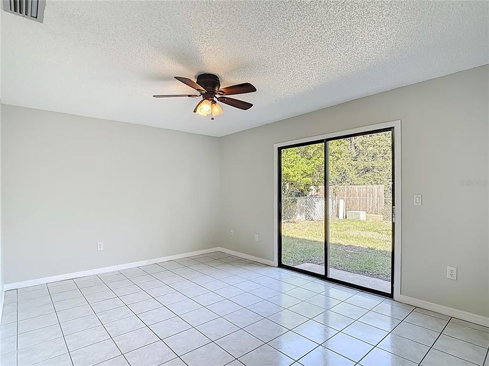 For Sale: $255,000 (2 beds, 2 baths, 1300 Square Feet)