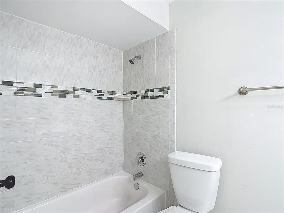 For Sale: $255,000 (2 beds, 2 baths, 1300 Square Feet)