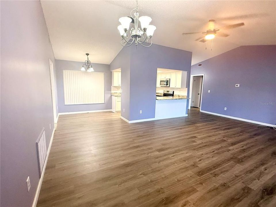 На продажу: $225,000 (2 спален, 2 ванн, 1467 Квадратных фут)