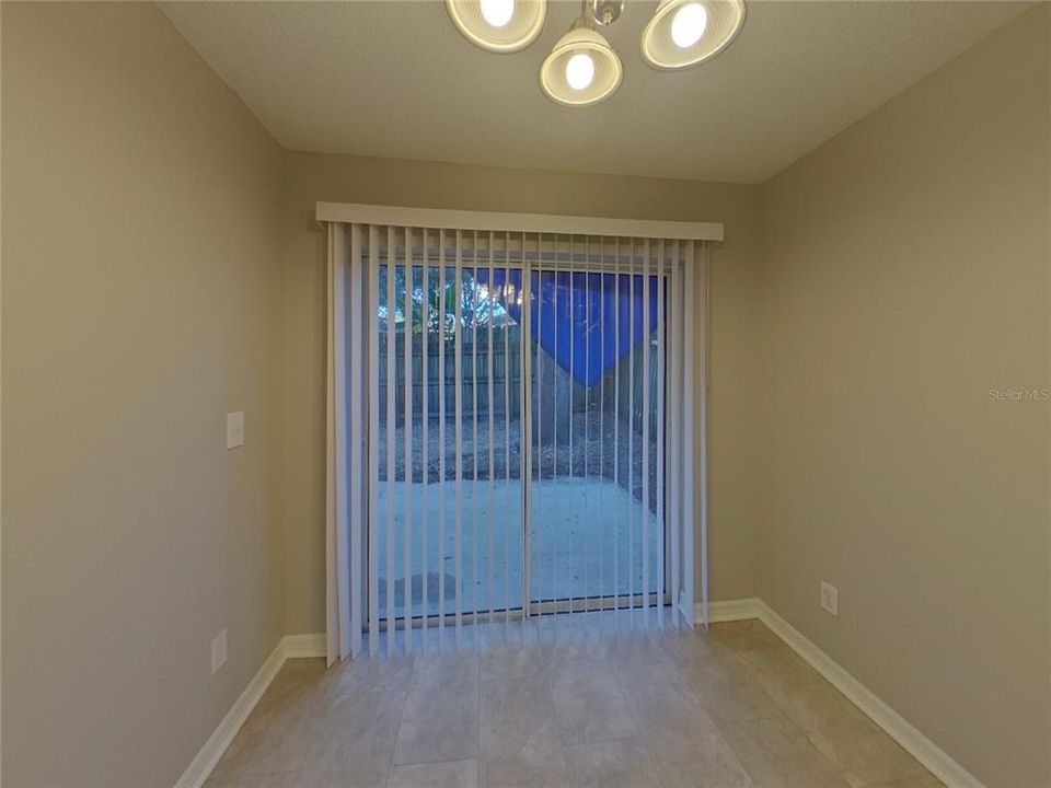 出租: $2,279 (4 贝兹, 2 浴室, 1326 平方英尺)