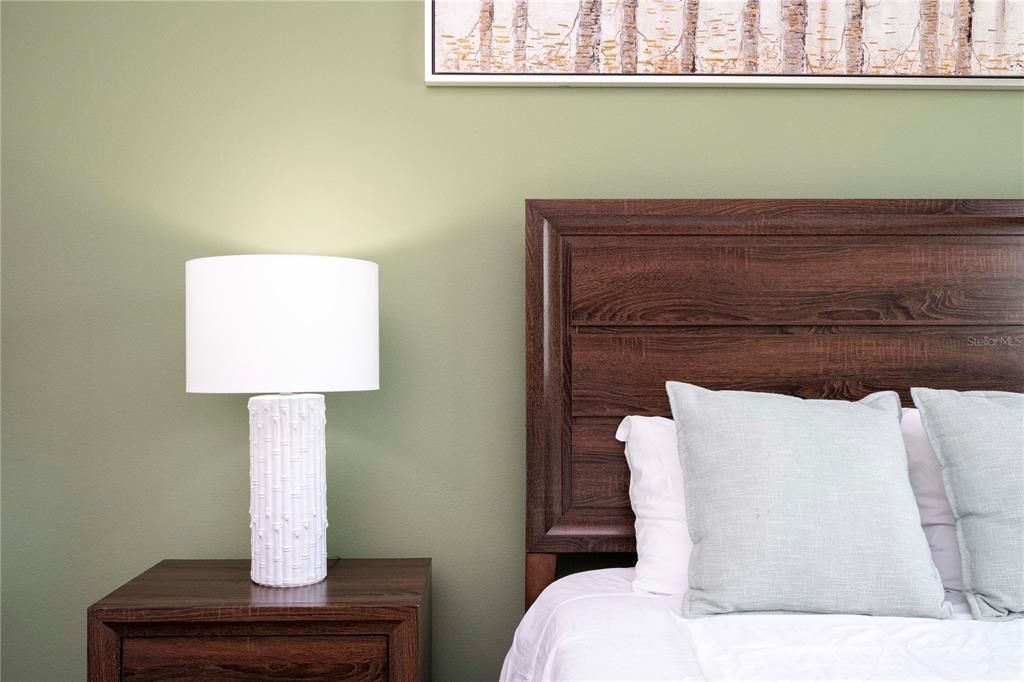 Под контрактом: $370,000 (4 спален, 3 ванн, 1914 Квадратных фут)