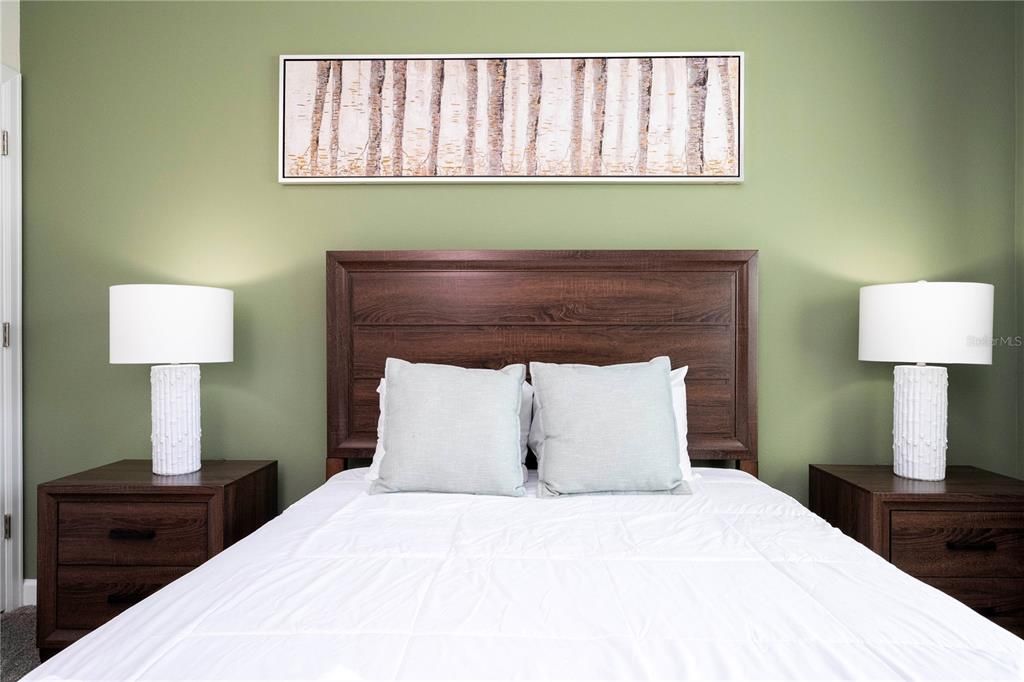 Под контрактом: $370,000 (4 спален, 3 ванн, 1914 Квадратных фут)