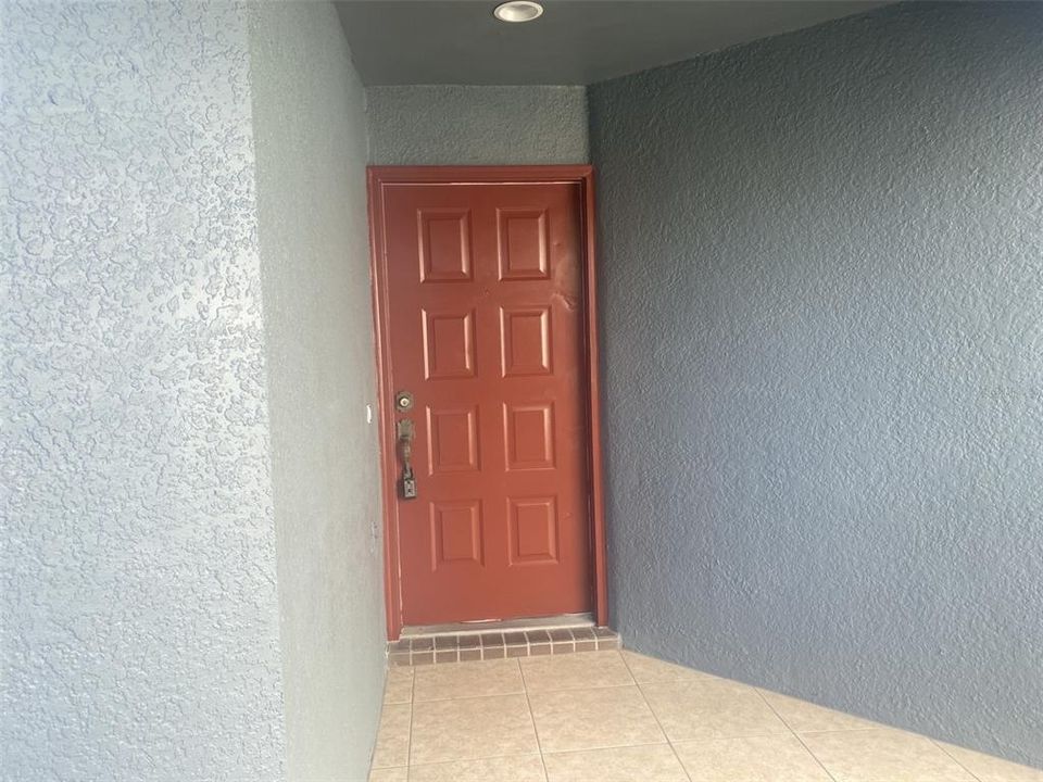 Active With Contract: $325,000 (3 beds, 2 baths, 1400 Square Feet)