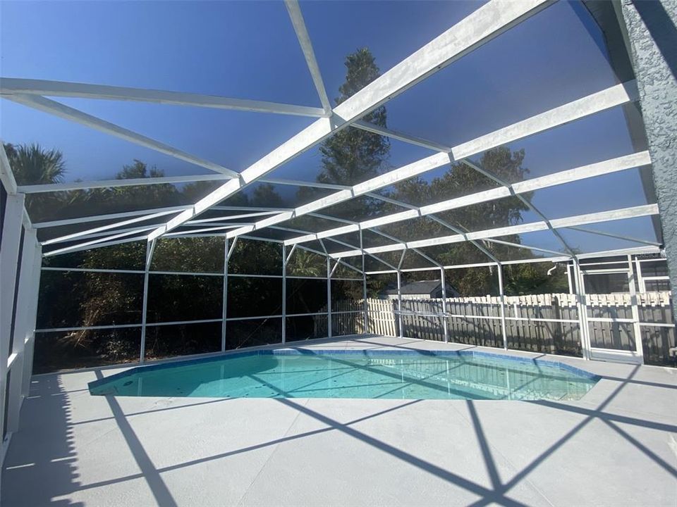 Active With Contract: $325,000 (3 beds, 2 baths, 1400 Square Feet)