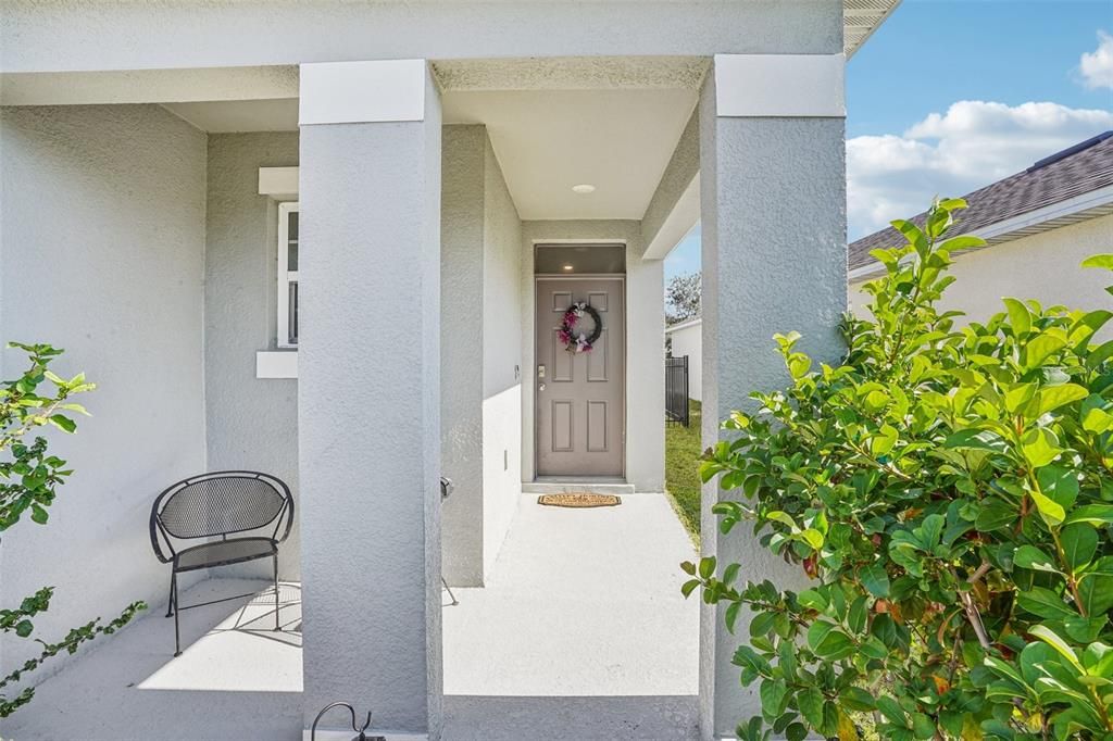 For Sale: $299,999 (3 beds, 2 baths, 1617 Square Feet)