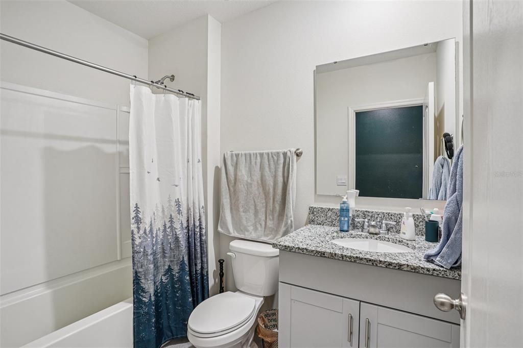 For Sale: $299,999 (3 beds, 2 baths, 1617 Square Feet)