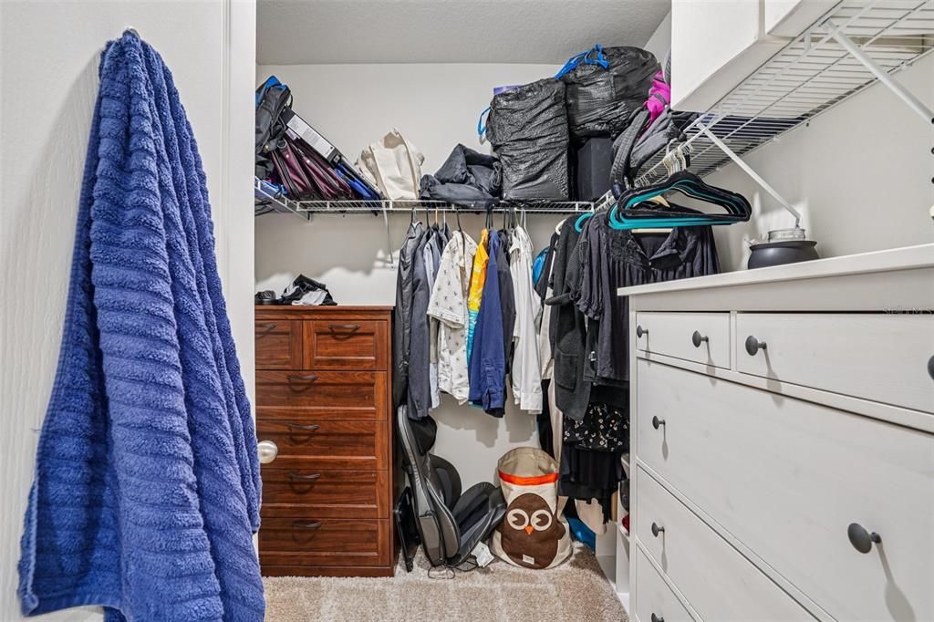 For Sale: $299,999 (3 beds, 2 baths, 1617 Square Feet)