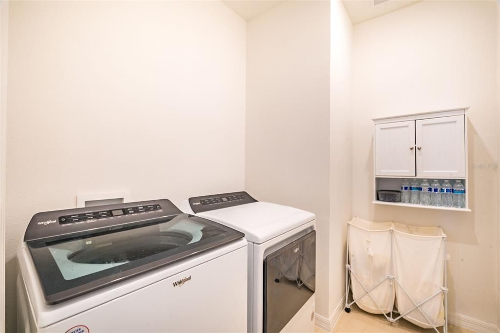 待售: $399,000 (4 贝兹, 2 浴室, 1502 平方英尺)