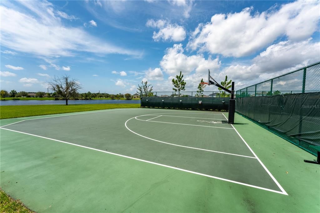 待售: $399,000 (4 贝兹, 2 浴室, 1502 平方英尺)