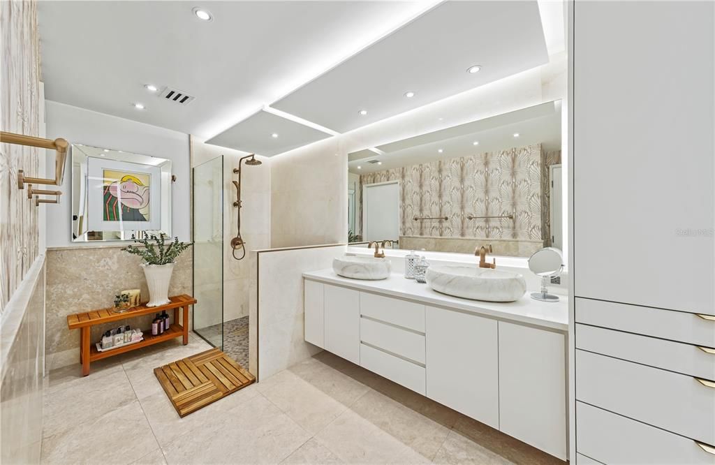 For Sale: $2,750,000 (3 beds, 3 baths, 2461 Square Feet)