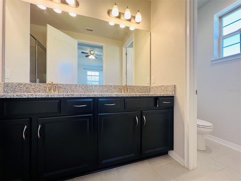 For Rent: $2,250 (2 beds, 2 baths, 1613 Square Feet)