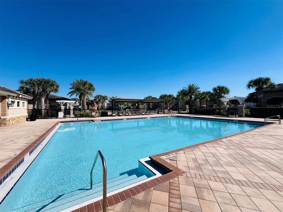 For Rent: $2,250 (2 beds, 2 baths, 1613 Square Feet)