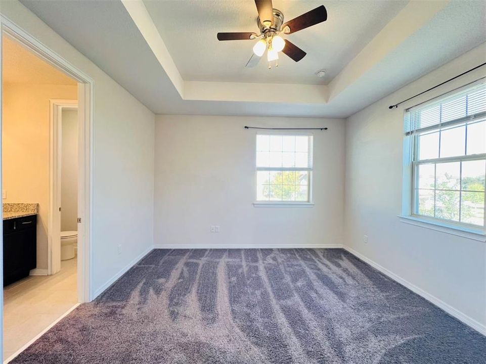 For Rent: $2,250 (2 beds, 2 baths, 1613 Square Feet)